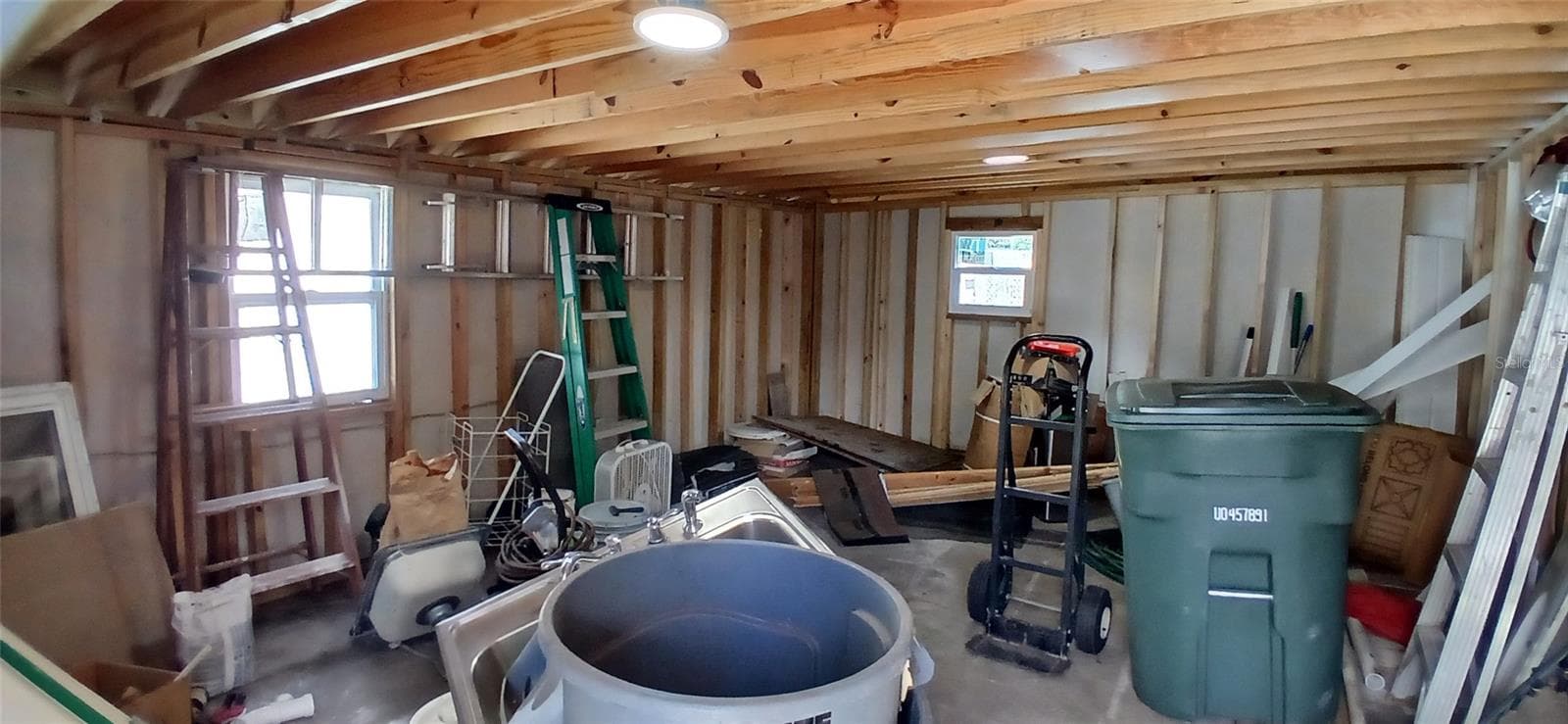 Storage next to the Studio - 2055 28TH AVE N, ST PETERSBURG