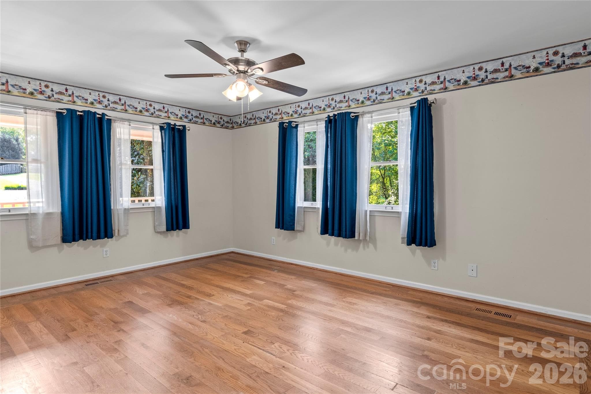 Single Family Residence at 6045 Stone Bluff Drive, Clemmons, photo 20 of 46