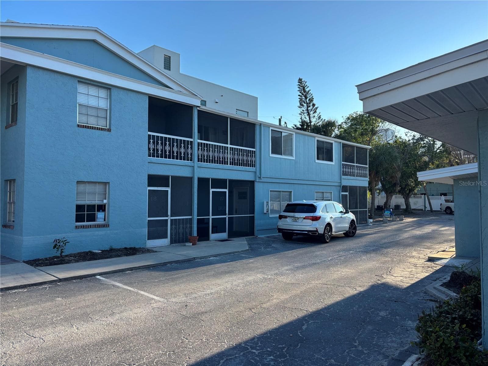 Condominium at 170 ROOSEVELT DR #17, SARASOTA, photo 2 of 18