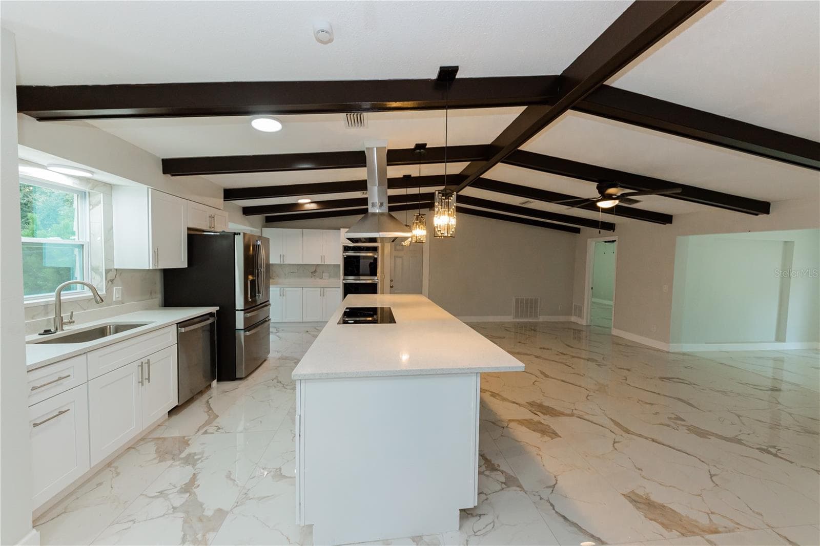 Single Family Residence at 1574 SOUVENIR DR, CLEARWATER, photo 4 of 99