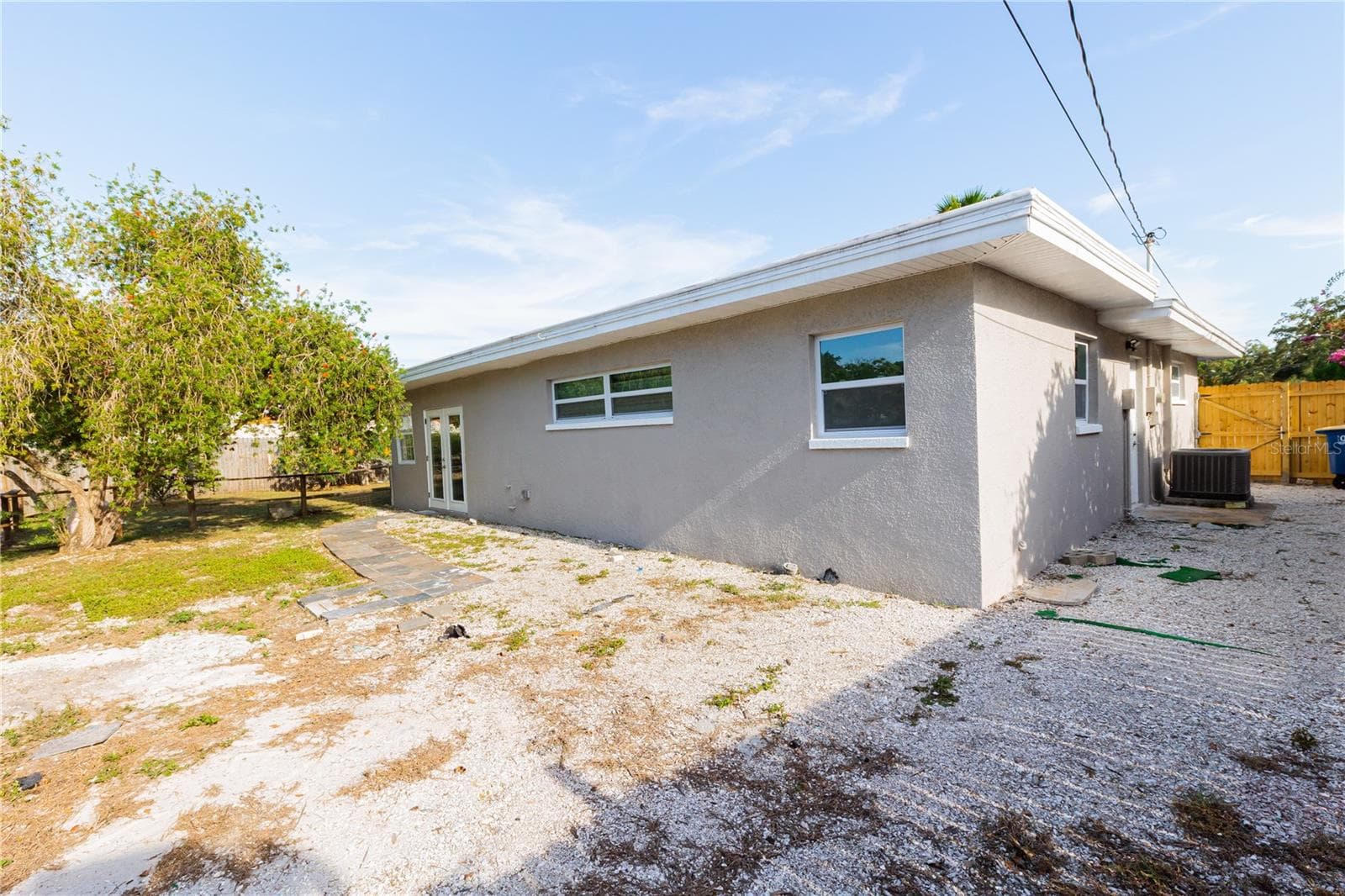Single Family Residence at 1574 SOUVENIR DR, CLEARWATER, photo 15 of 99