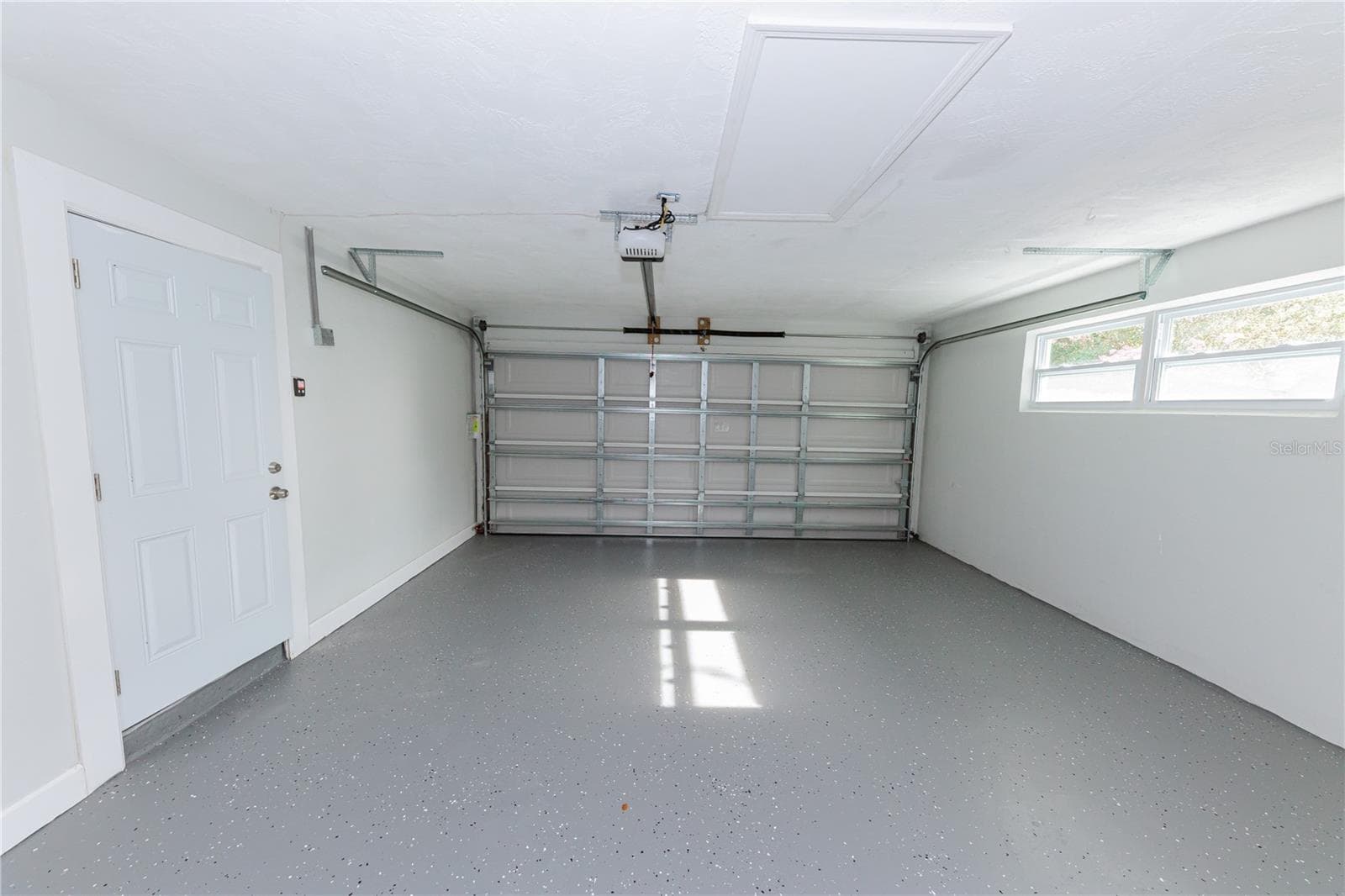 Single Family Residence at 1574 SOUVENIR DR, CLEARWATER, photo 35 of 99