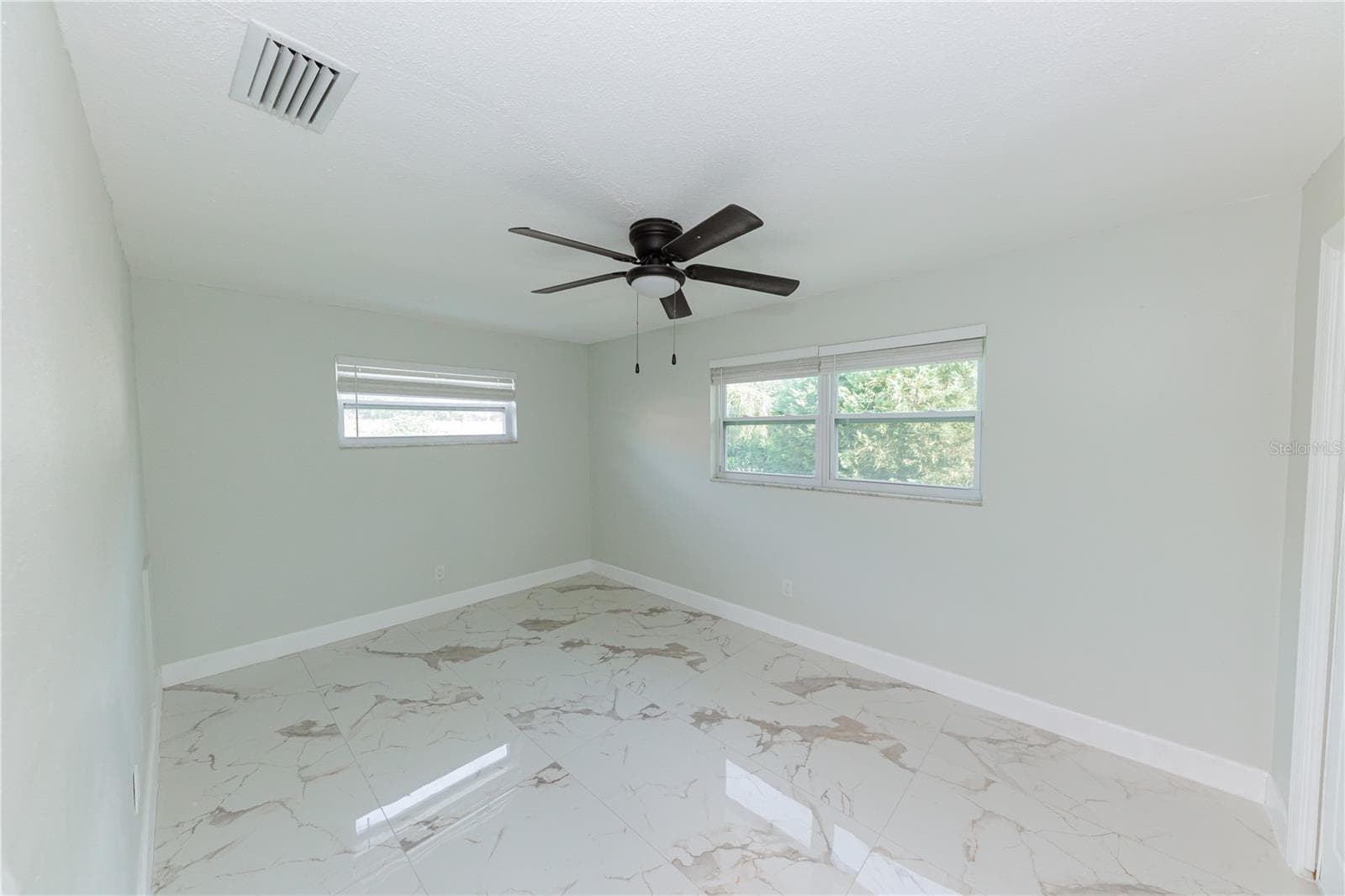 Single Family Residence at 1574 SOUVENIR DR, CLEARWATER, photo 55 of 99