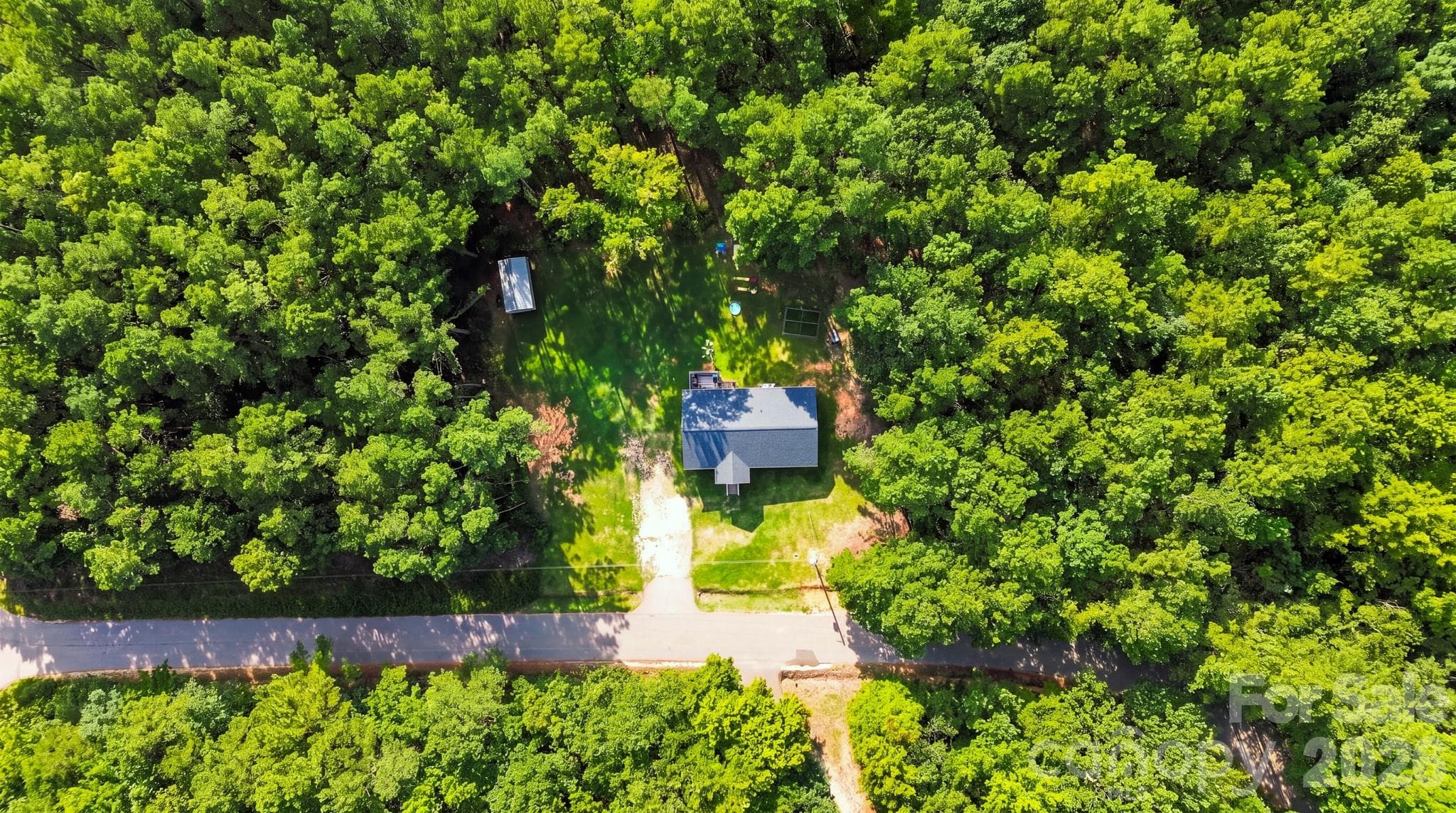 Single Family Residence at 1364 Stroupe Road, Lancaster, photo 28 of 30