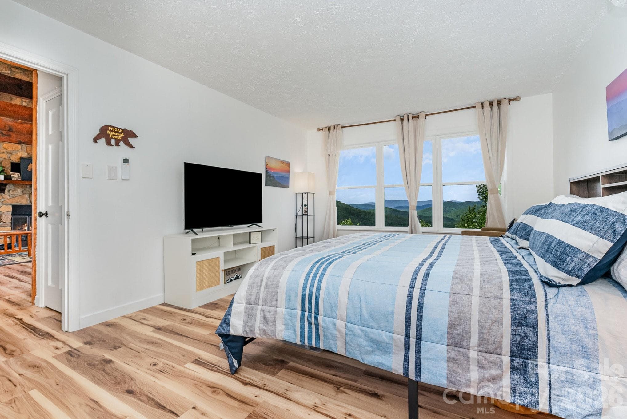 Condominium at 508 Over Look Drive, Burnsville, photo 8 of 28