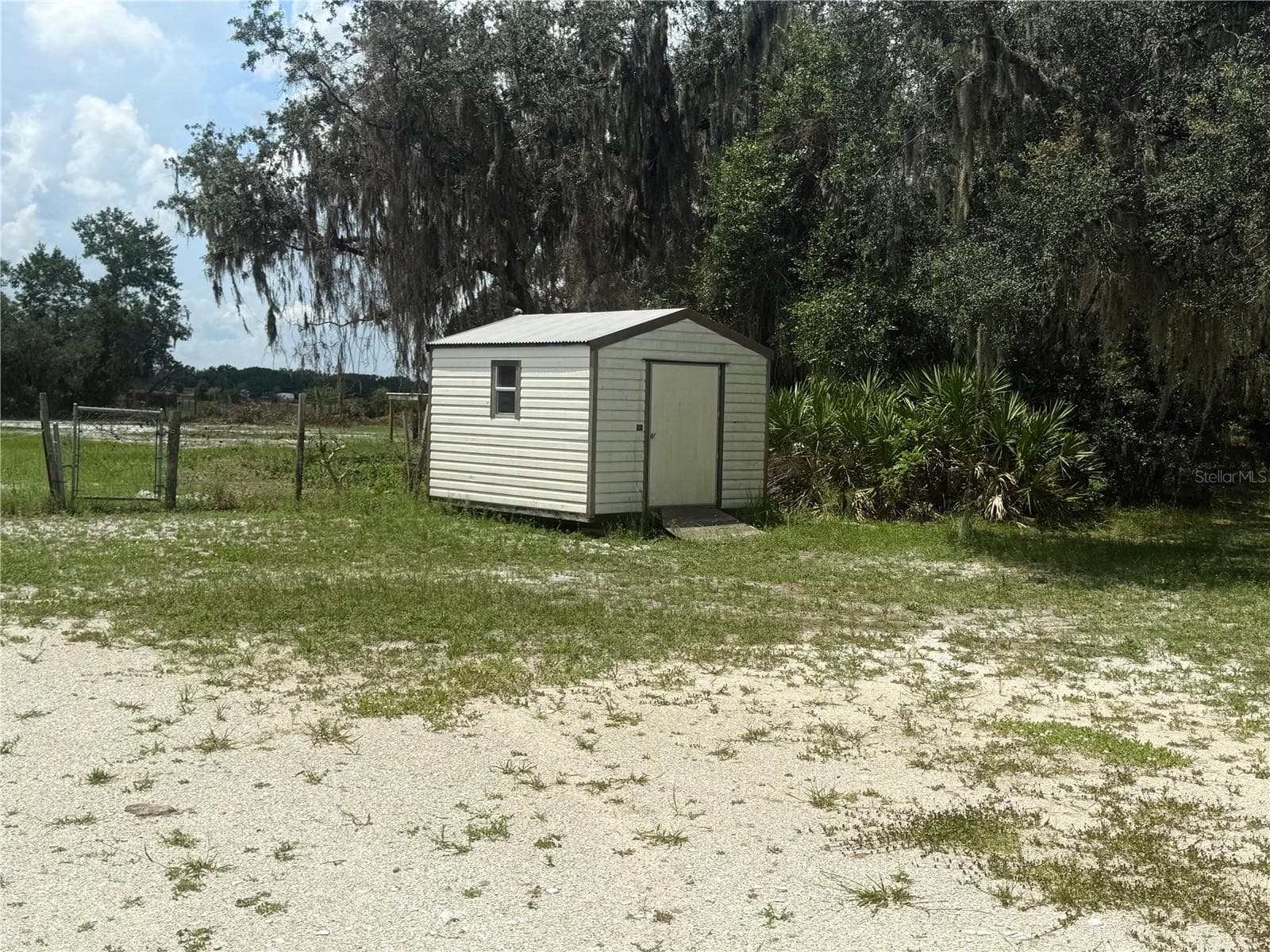 Manufactured Home at 17011 ALDERMAN TURNER RD, WIMAUMA, photo 17 of 35