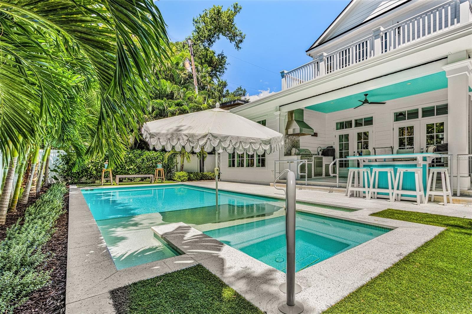 Single Family Residence at 1426 S OSPREY AVE, SARASOTA, photo 3 of 30