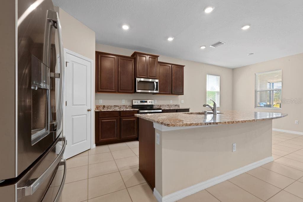 Single Family Residence at 7330 ROME LN, BROOKSVILLE, photo 19 of 40
