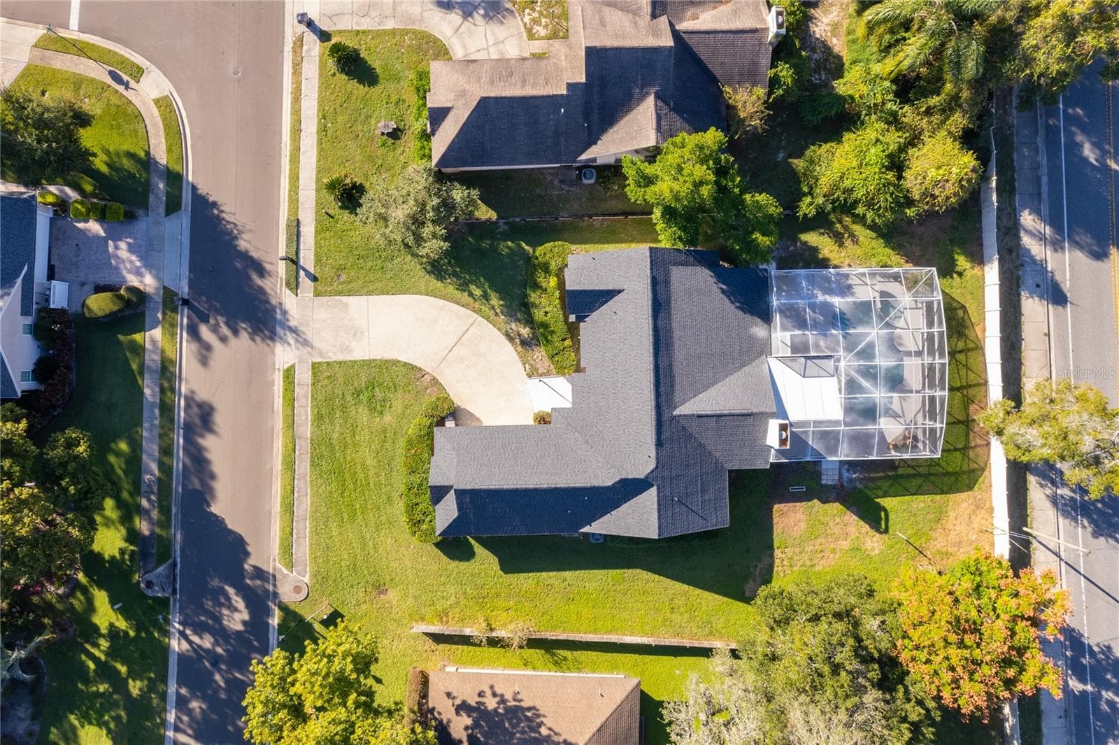 Single Family Residence at 1250 GLENMORE DR, APOPKA, photo 2 of 47