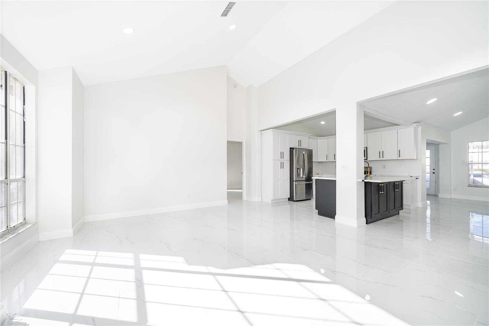 Single Family Residence at 1250 GLENMORE DR, APOPKA, photo 12 of 47