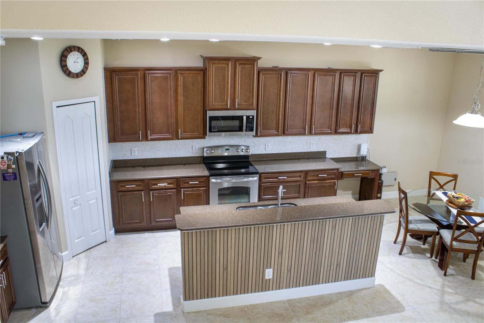 Single Family Residence at 1112 GLENRAVEN LN, CLERMONT, photo 6 of 35
