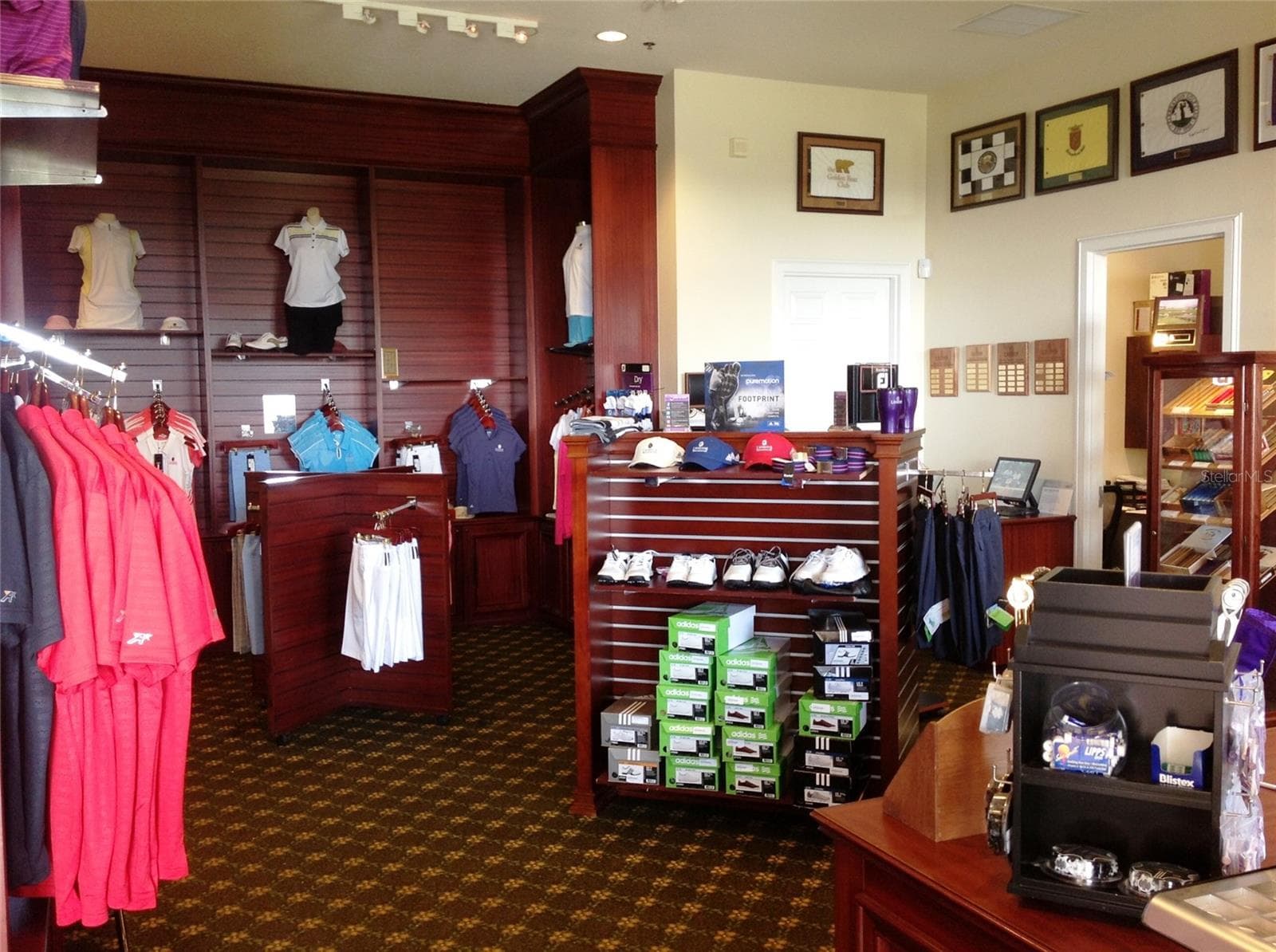 Pro Golf Shop - 1112 GLENRAVEN LN, CLERMONT
