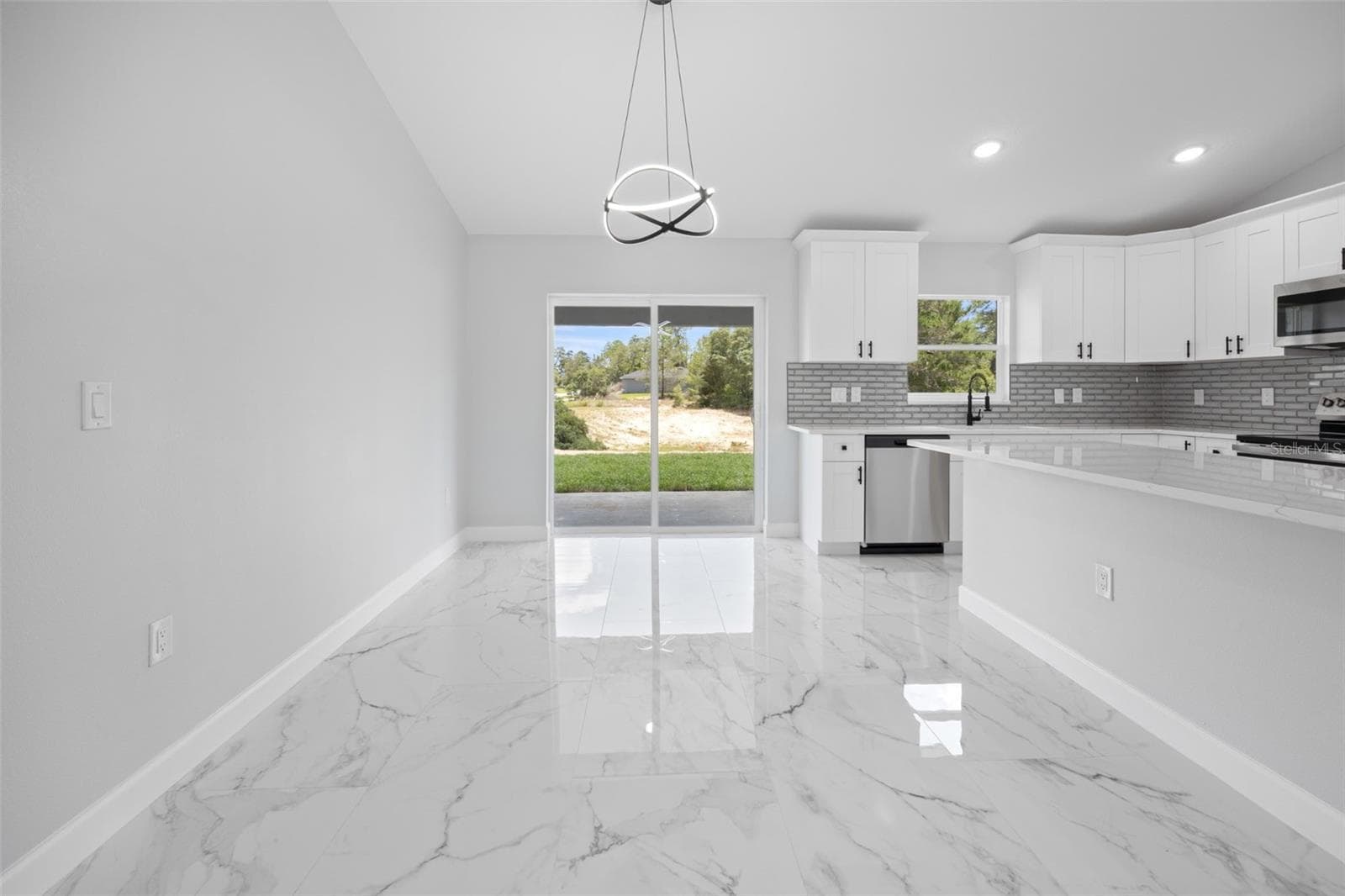 Single Family Residence at 11372 SW 177TH CT, DUNNELLON, photo 6 of 20