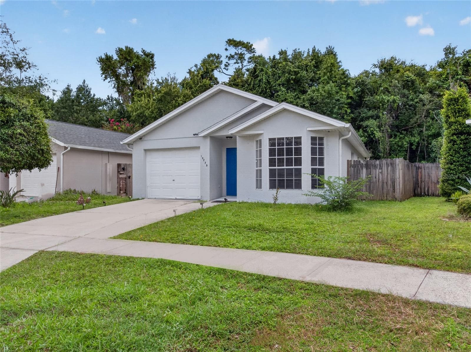 Single Family Residence at 10225 CODY LN, ORLANDO, photo 2 of 23