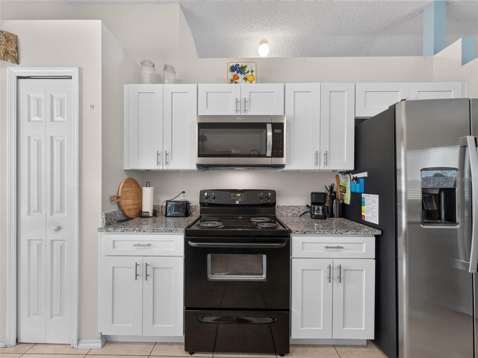 Single Family Residence at 10225 CODY LN, ORLANDO, photo 6 of 23