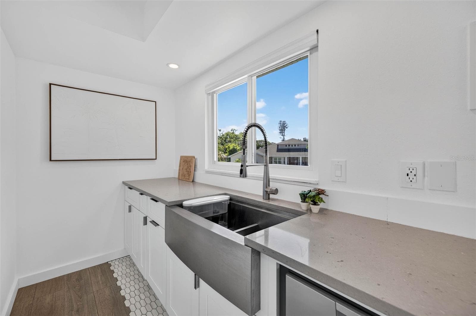 Single Family Residence at 1300 PLEASANT WAY S, ST PETERSBURG, photo 15 of 48
