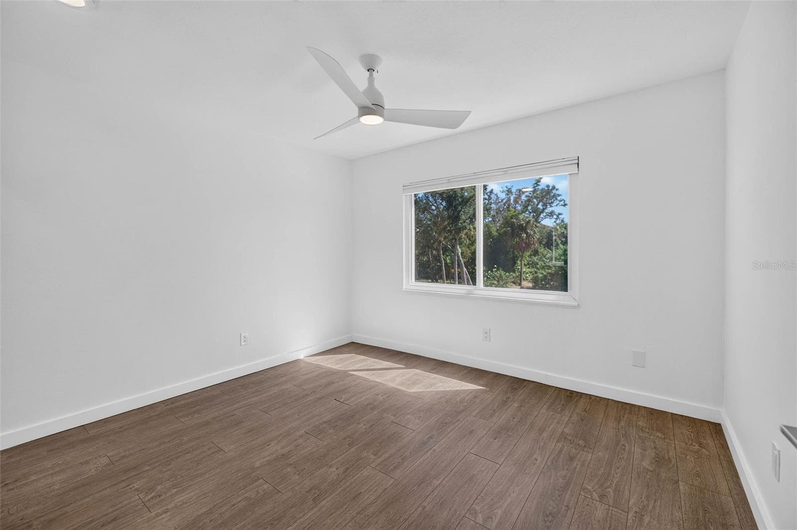 Single Family Residence at 1300 PLEASANT WAY S, ST PETERSBURG, photo 28 of 48