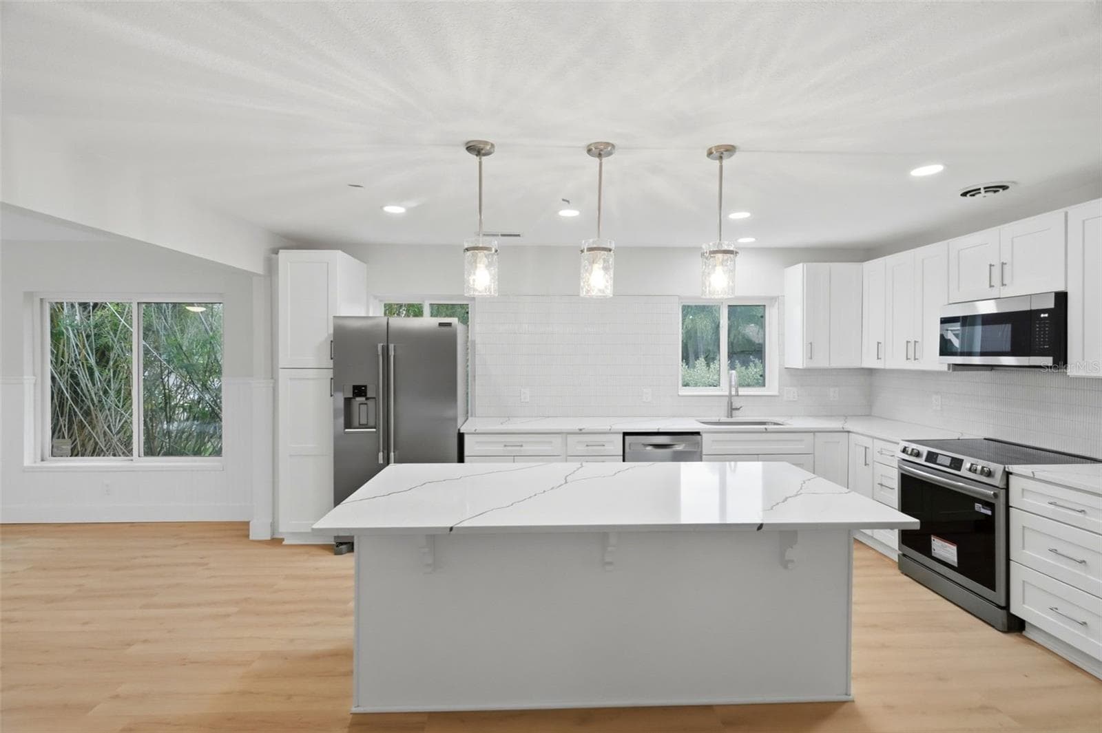 Kitchen Island - 15814 3RD ST E, REDINGTON BEACH