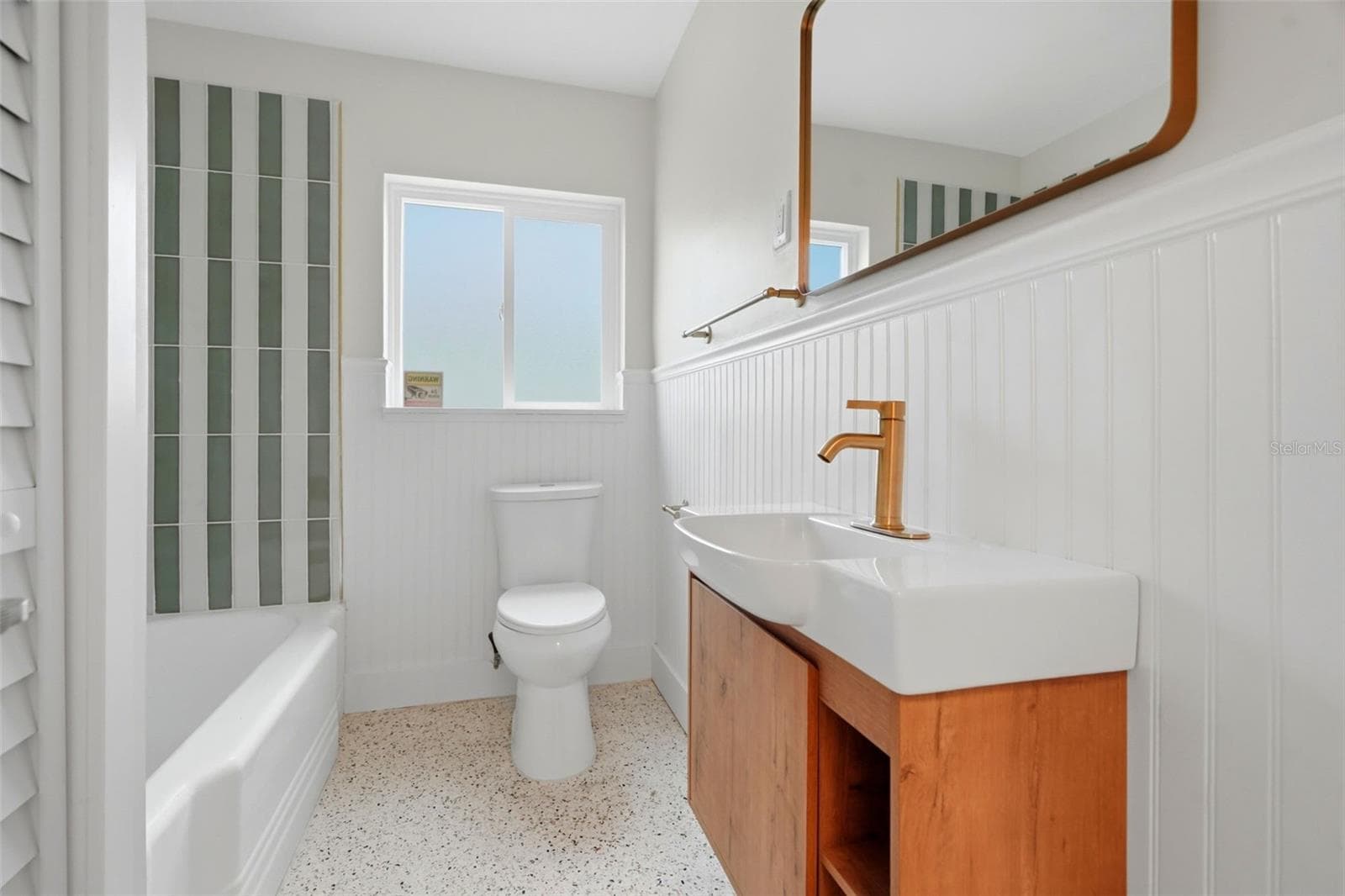 Guest Bathroom - 15814 3RD ST E, REDINGTON BEACH