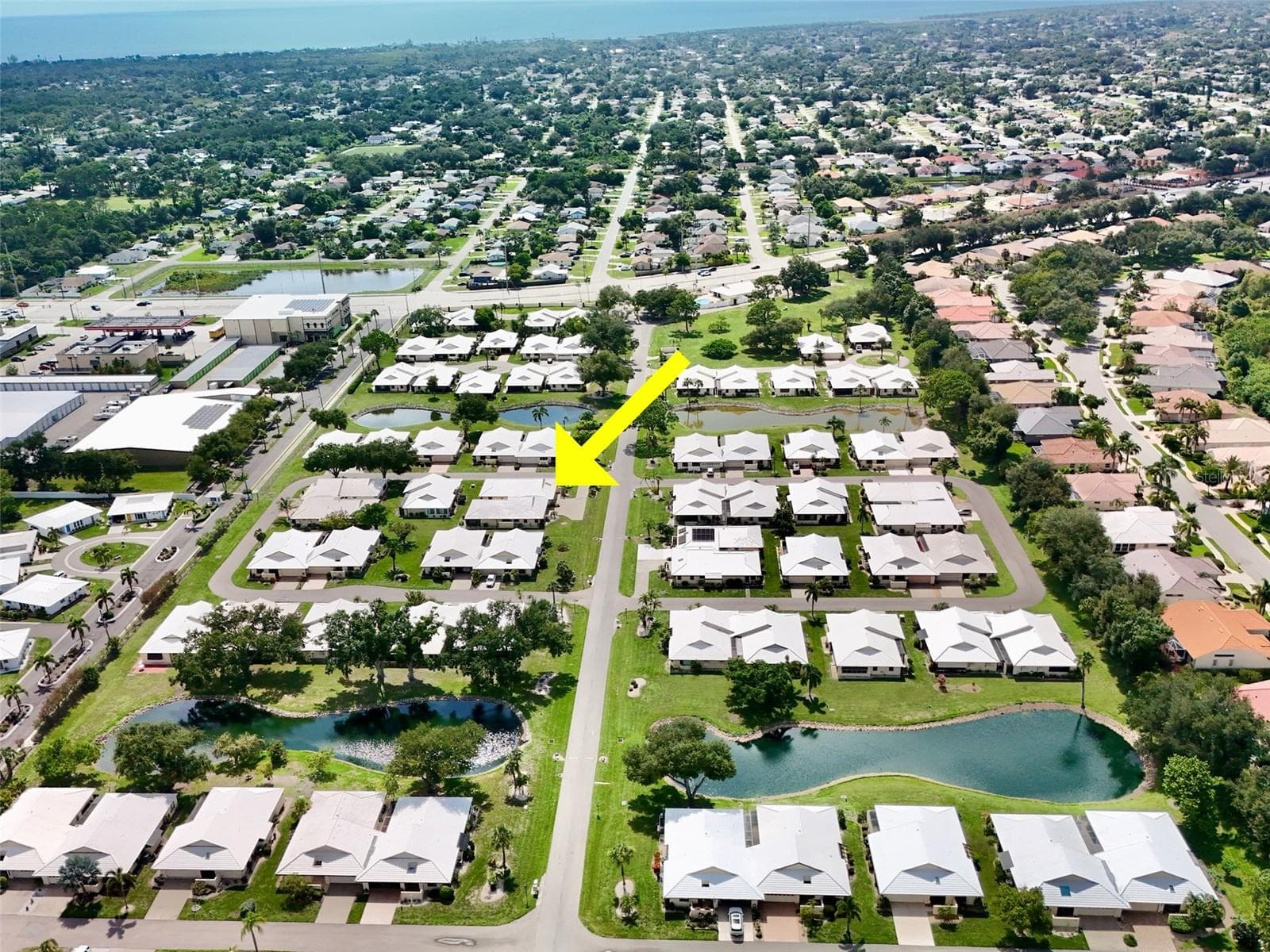 Aerial to Gulf - 44 SANDSTONE CIR, VENICE