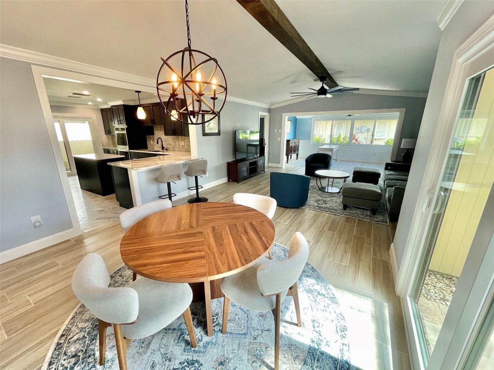 Dining Into Living Room - 44 SANDSTONE CIR, VENICE