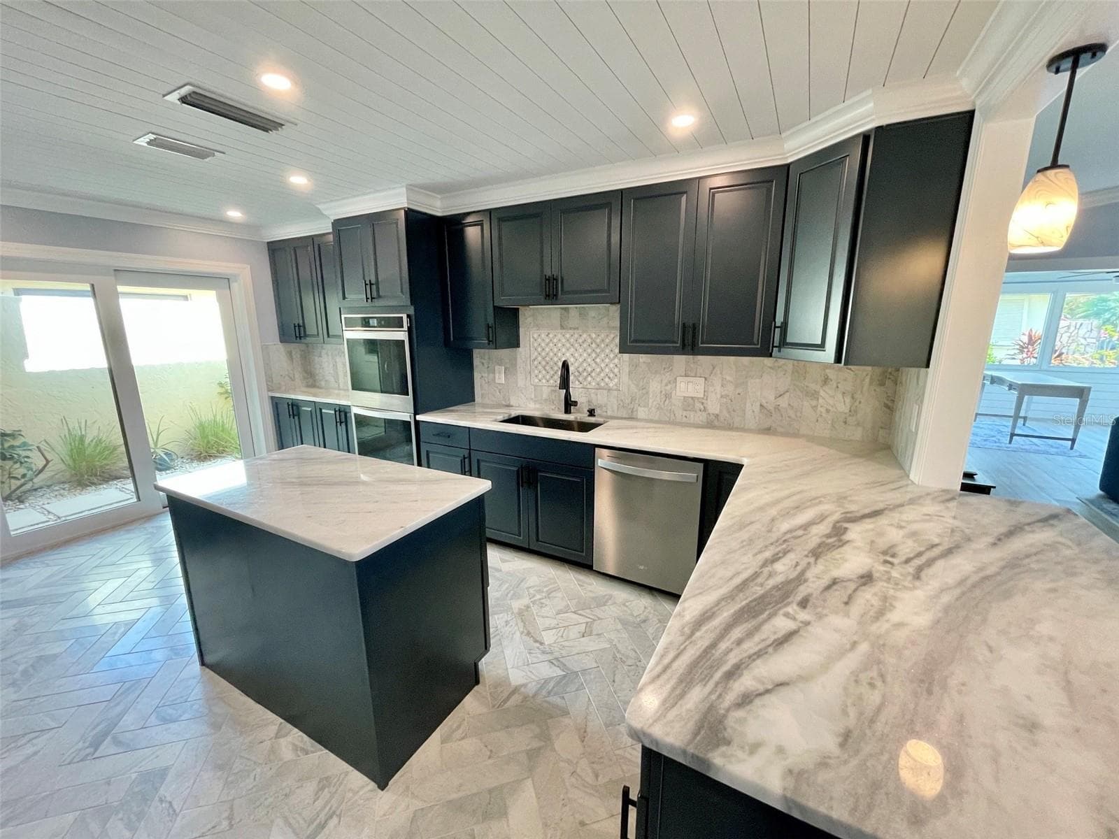 Kitchen - 44 SANDSTONE CIR, VENICE