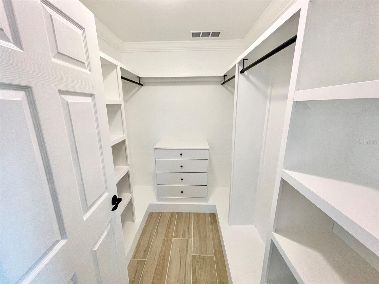 Master Walk-In Closet - 44 SANDSTONE CIR, VENICE