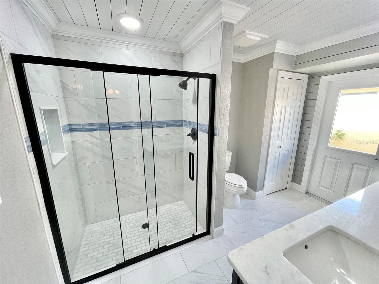 Master Bathroom - 44 SANDSTONE CIR, VENICE