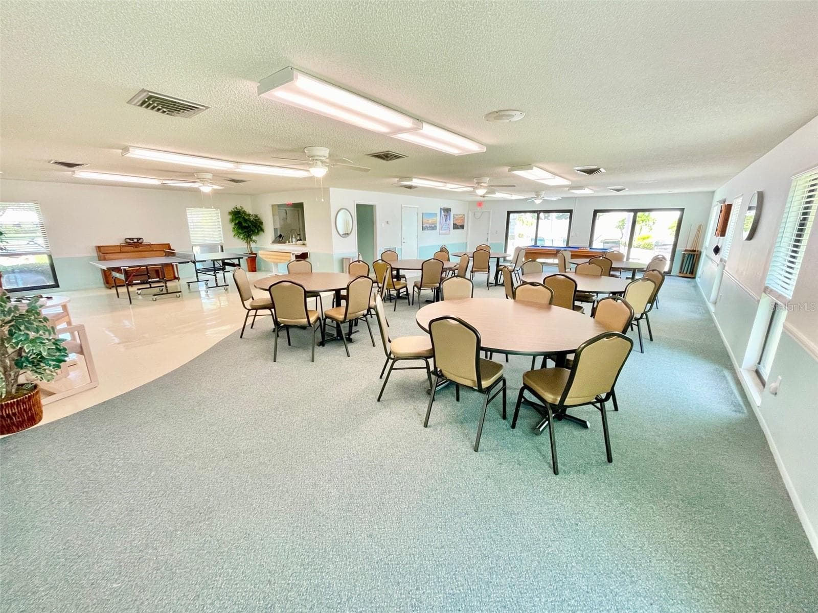 Clubhouse - 44 SANDSTONE CIR, VENICE