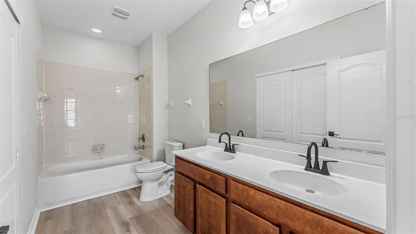 Townhouse at 1126 CHERVIL DR, POINCIANA, photo 13 of 41