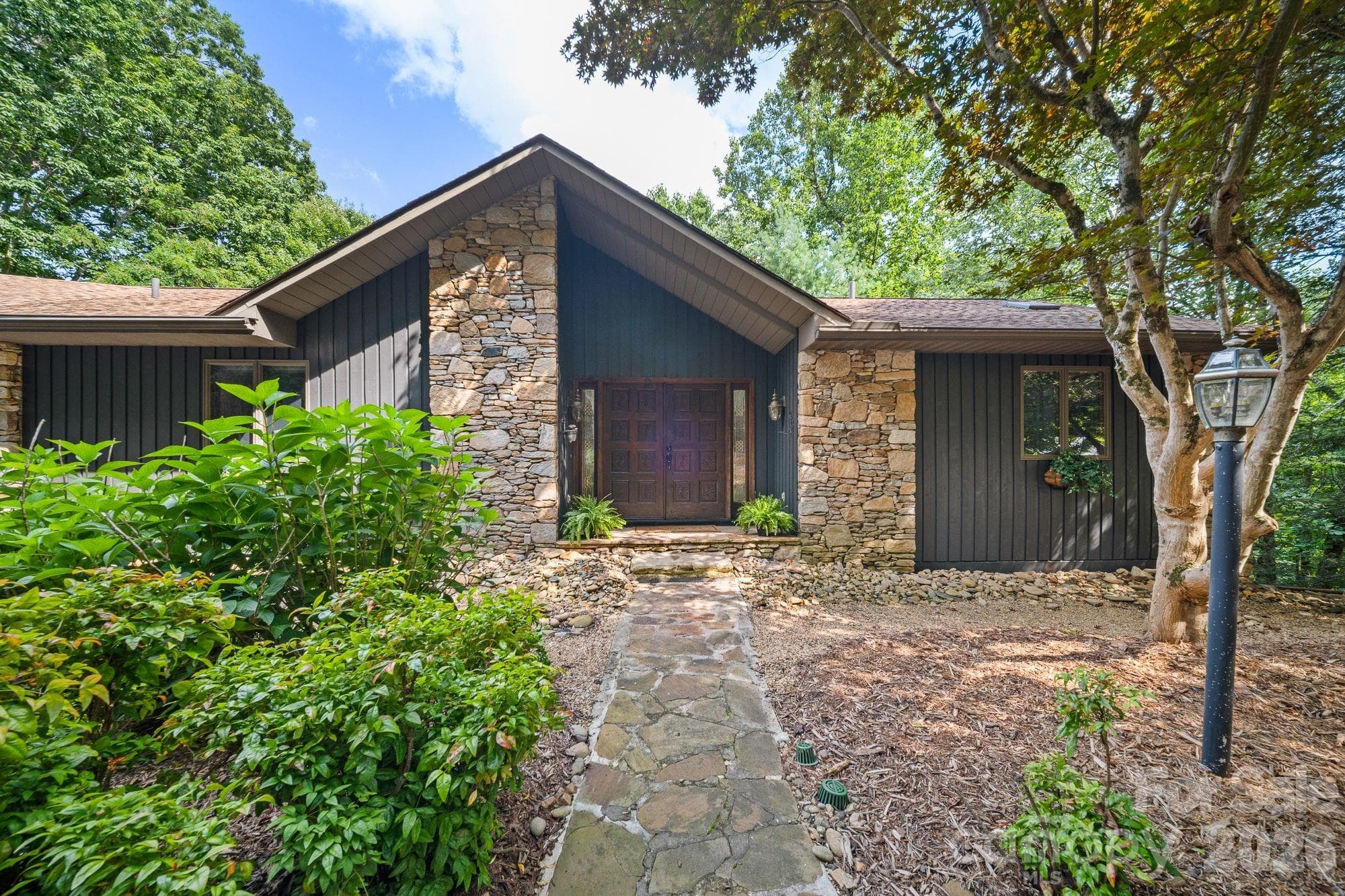 Single Family Residence at 1105 High Vista Drive, Mills River, photo 2 of 35