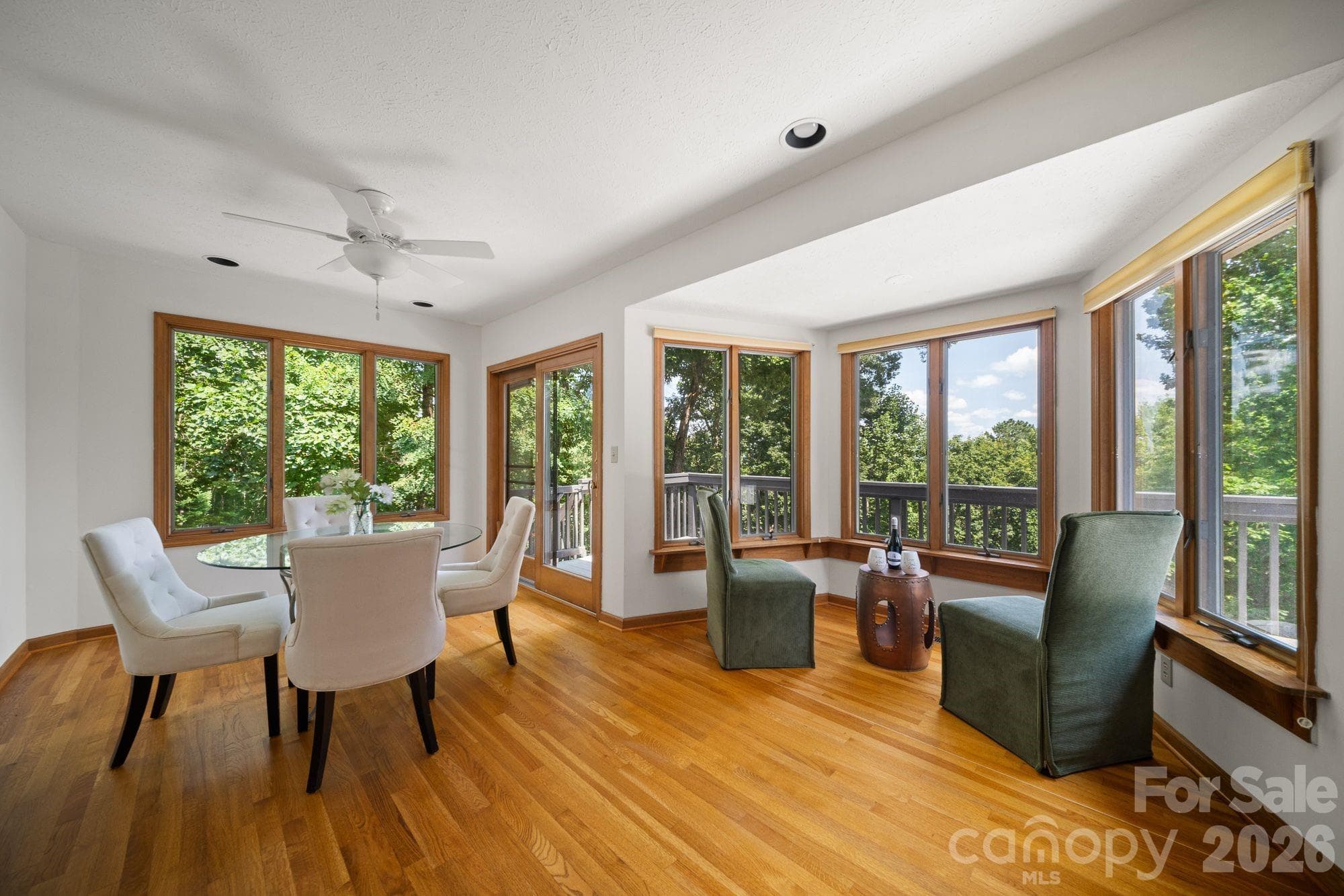Plenty of room with this eat-in kitchen area - 1105 High Vista Drive, Mills River