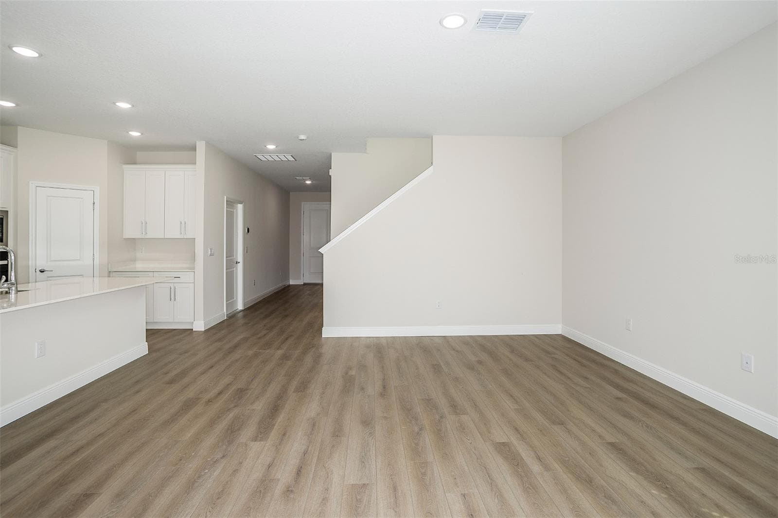 Single Family Residence at 33595 TWILIGHT SEA PL, DADE CITY, photo 11 of 37
