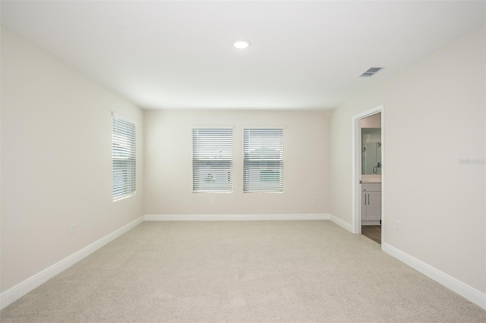 Single Family Residence at 33595 TWILIGHT SEA PL, DADE CITY, photo 19 of 37