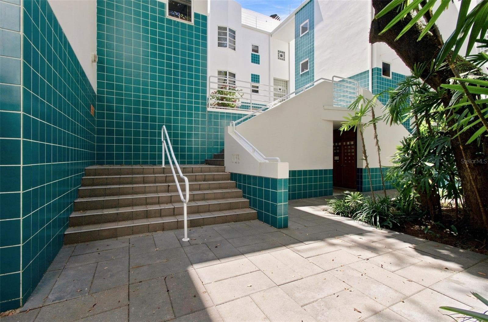 Condominium at 4950 BAYSHORE BLVD #8, TAMPA, photo 2 of 61