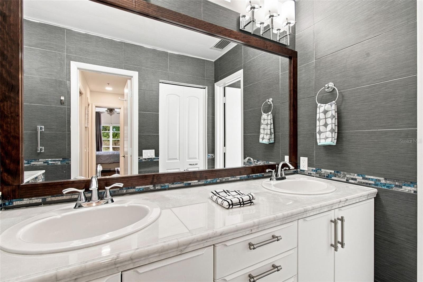 Condominium at 4950 BAYSHORE BLVD #8, TAMPA, photo 29 of 61
