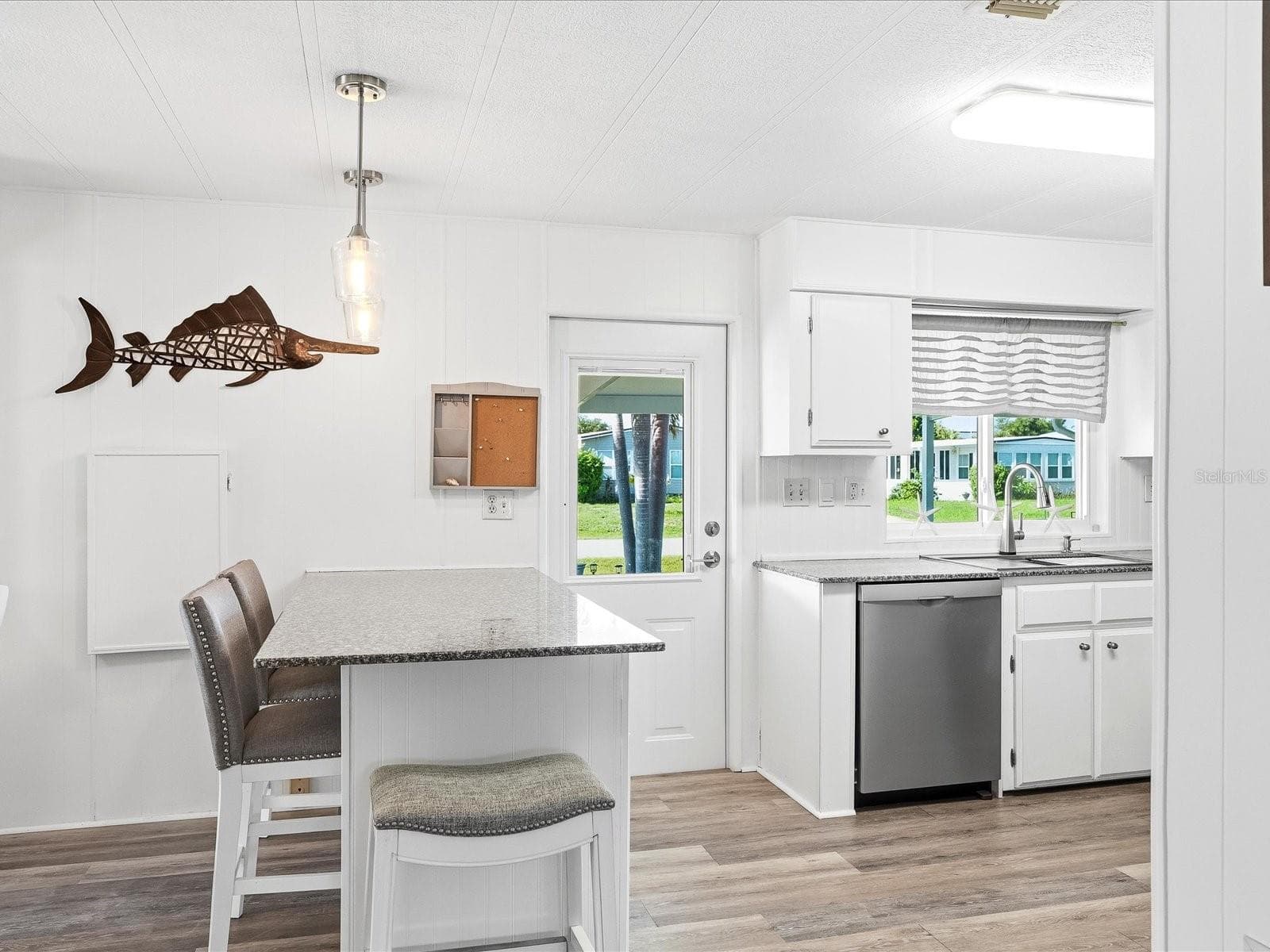 Kitchen - 6324 SPARROW LN, ENGLEWOOD
