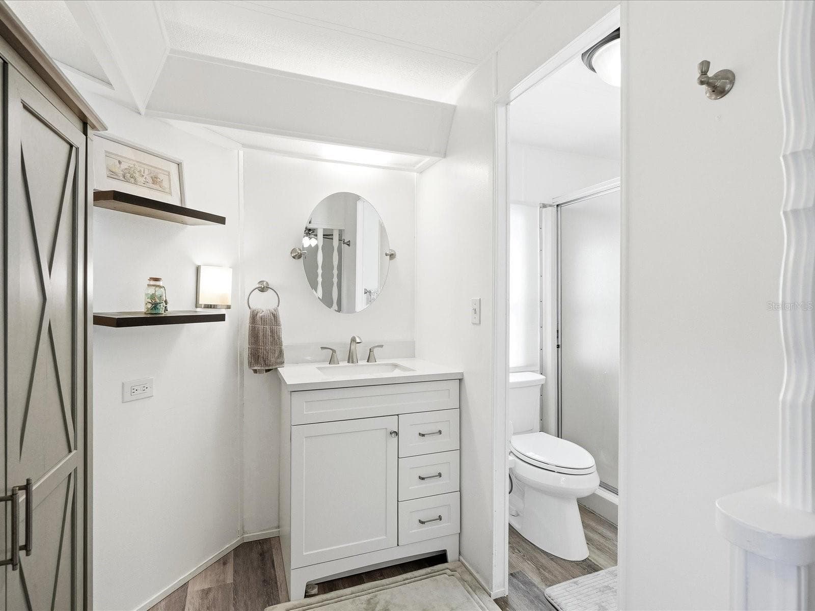 Primary bathroom - 6324 SPARROW LN, ENGLEWOOD