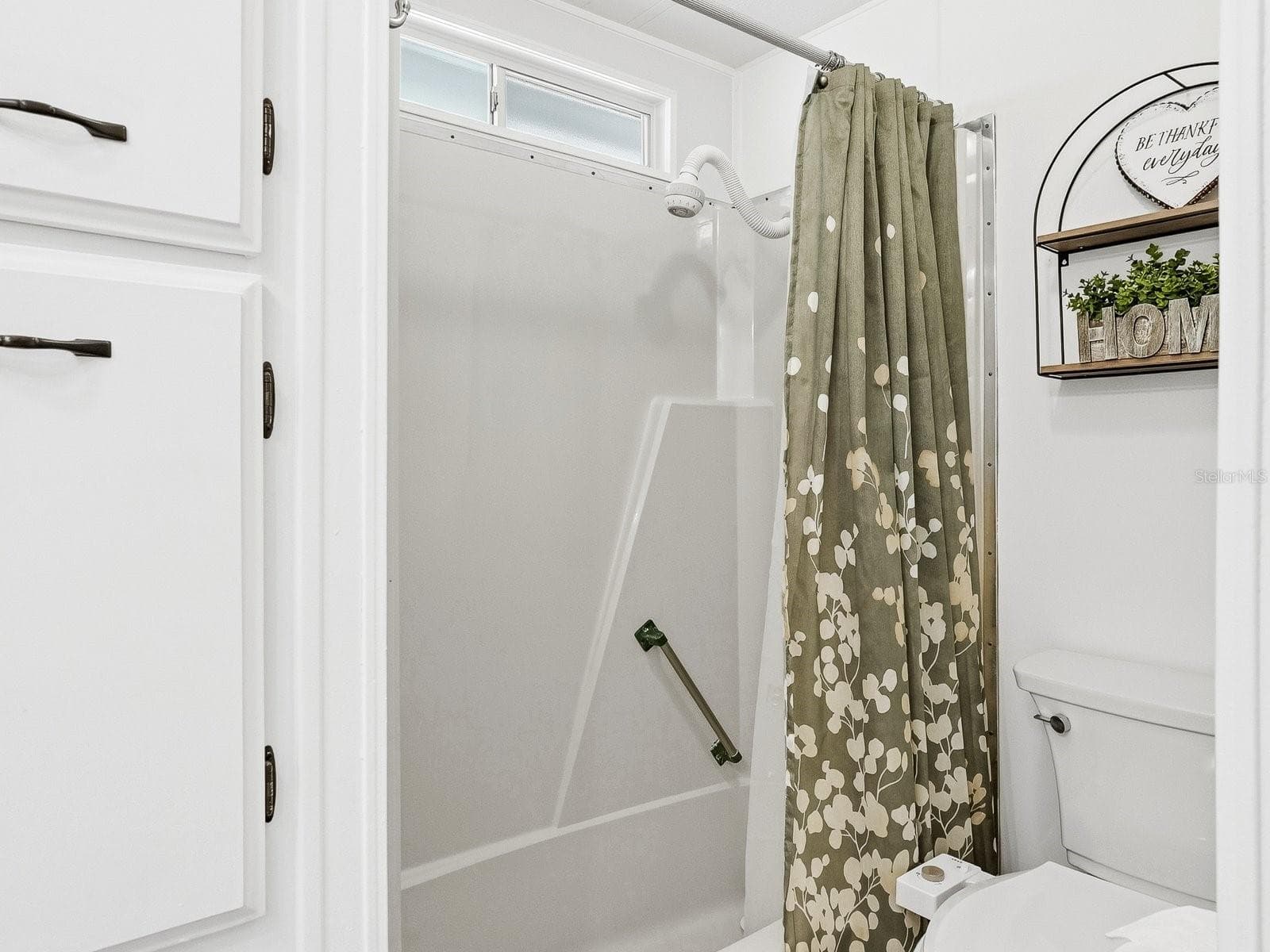 Guest bathroom - 6324 SPARROW LN, ENGLEWOOD
