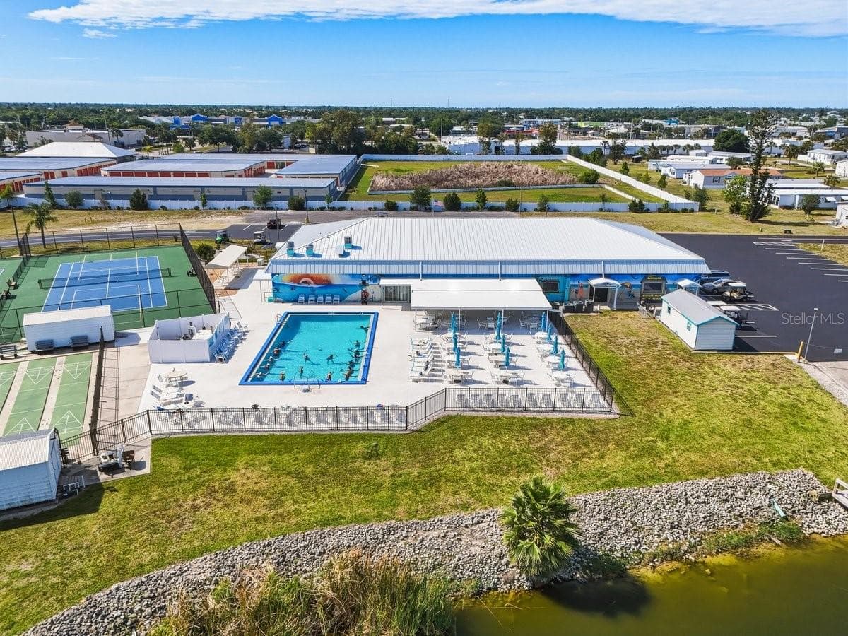 Pool and tennis courts - 6324 SPARROW LN, ENGLEWOOD