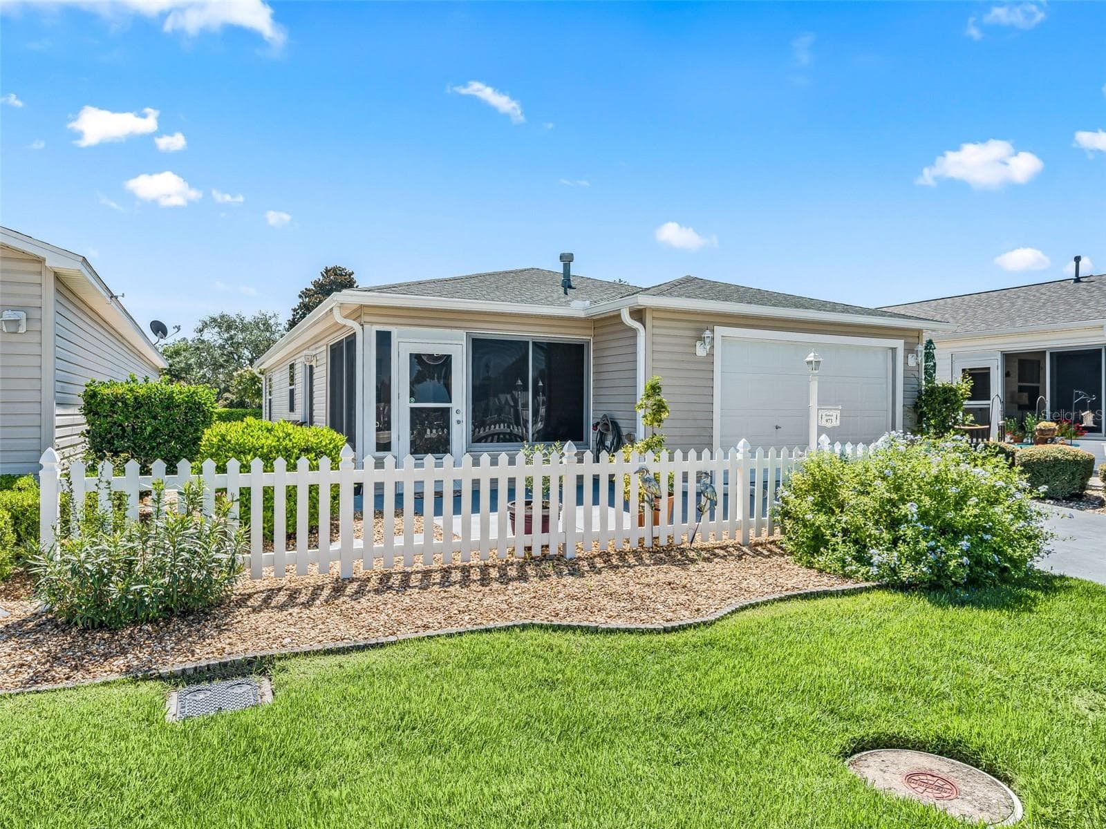 Villa at 973 YORK TER, THE VILLAGES, photo 6 of 44