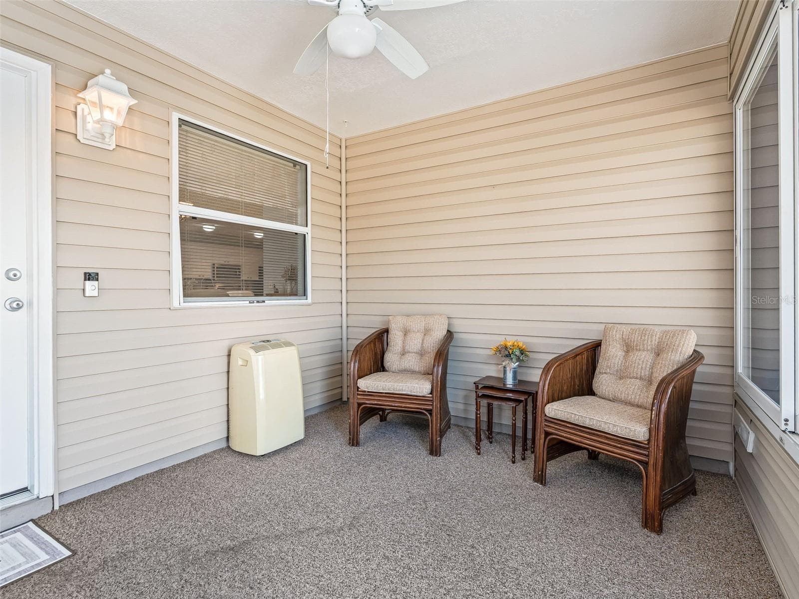 Villa at 973 YORK TER, THE VILLAGES, photo 9 of 44