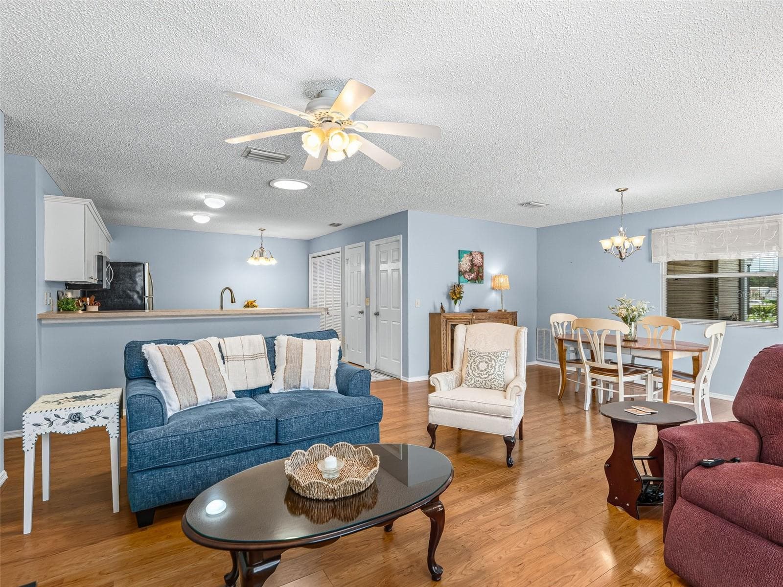 Villa at 973 YORK TER, THE VILLAGES, photo 18 of 44