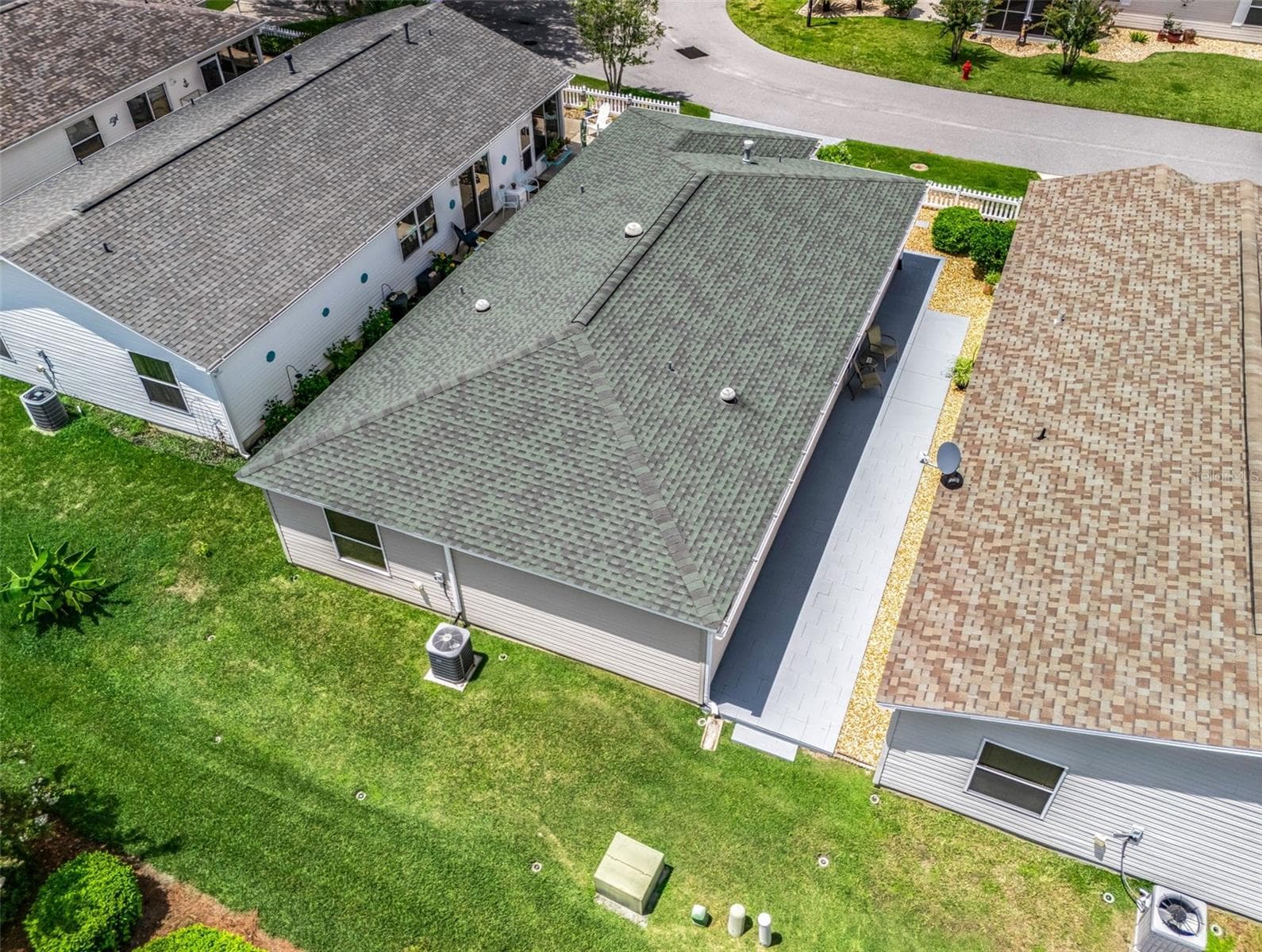 Villa at 973 YORK TER, THE VILLAGES, photo 40 of 44