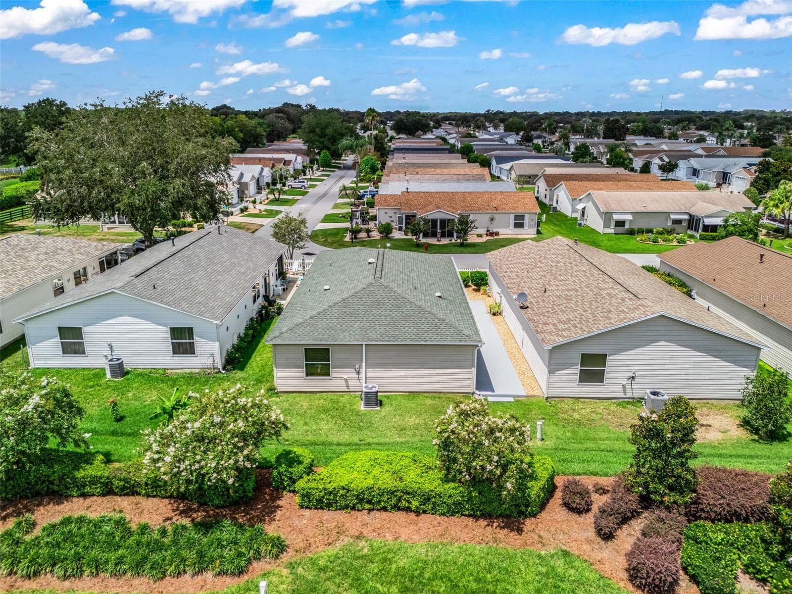Villa at 973 YORK TER, THE VILLAGES, photo 41 of 44