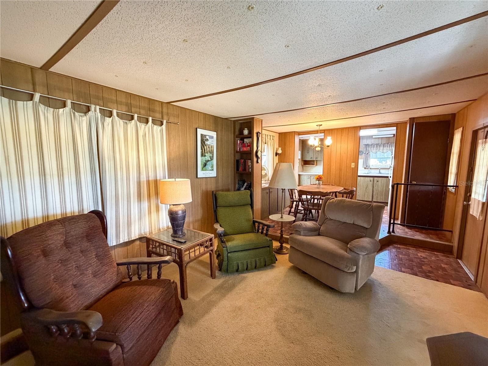 Mobile Home at 170 E COWPEN LAKE POINT RD, HAWTHORNE, photo 9 of 28
