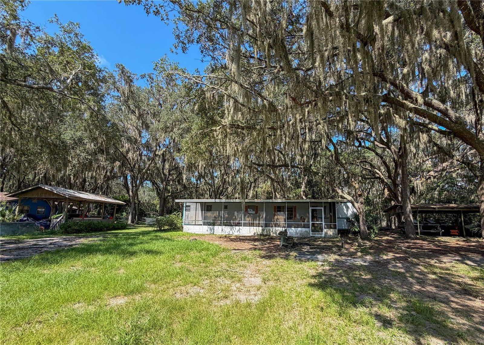 Mobile Home at 170 E COWPEN LAKE POINT RD, HAWTHORNE, photo 17 of 28