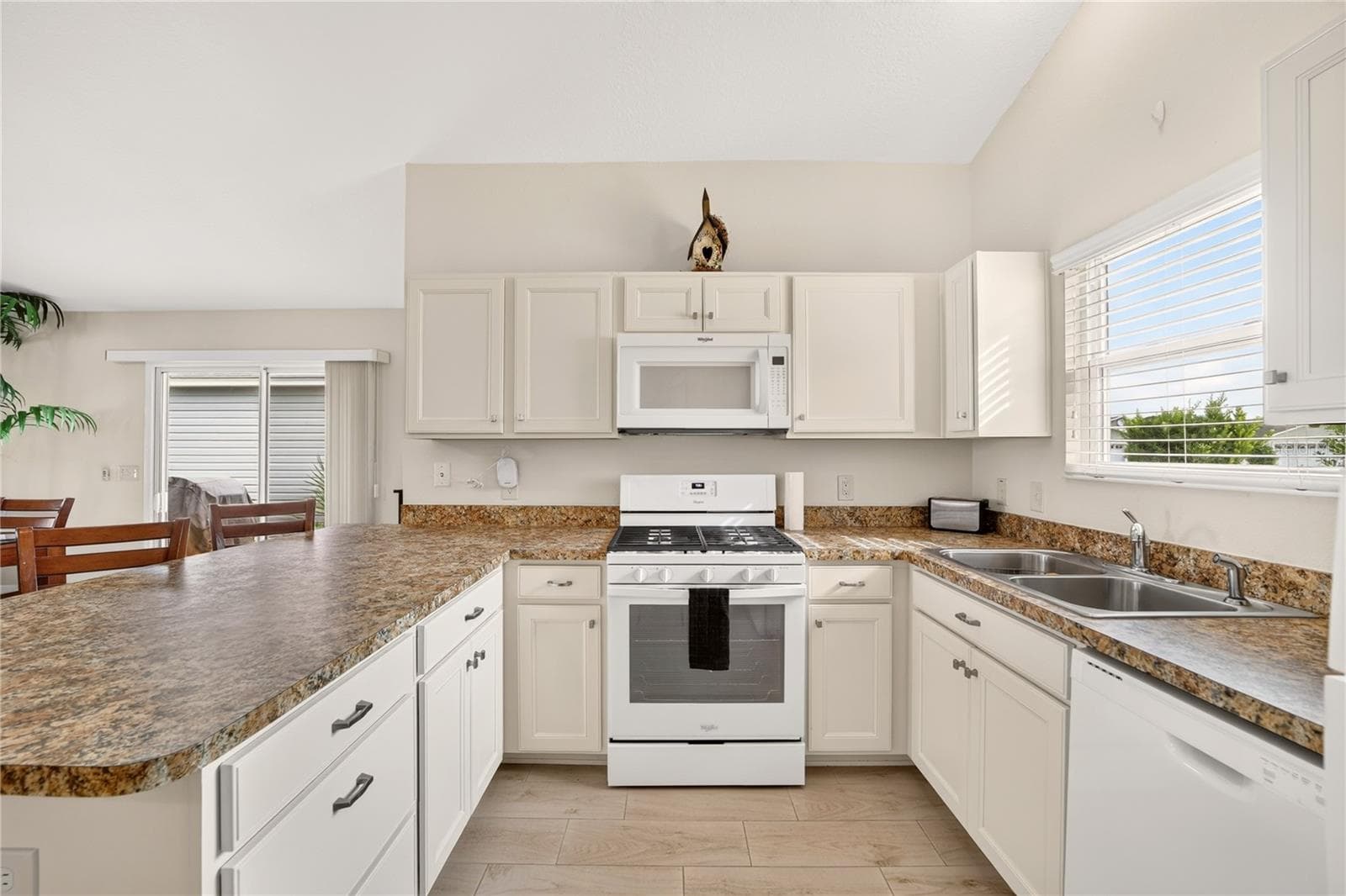 Villa at 5844 MARSH CT, THE VILLAGES, photo 19 of 37