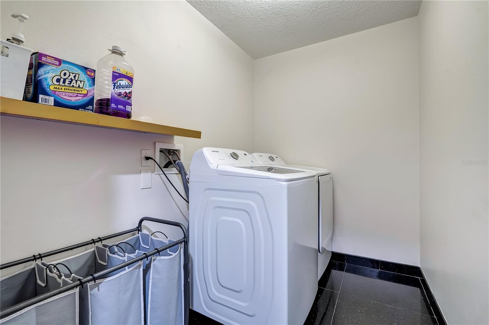 Large Laundry Room - 836 ELM FOREST DR, MINNEOLA