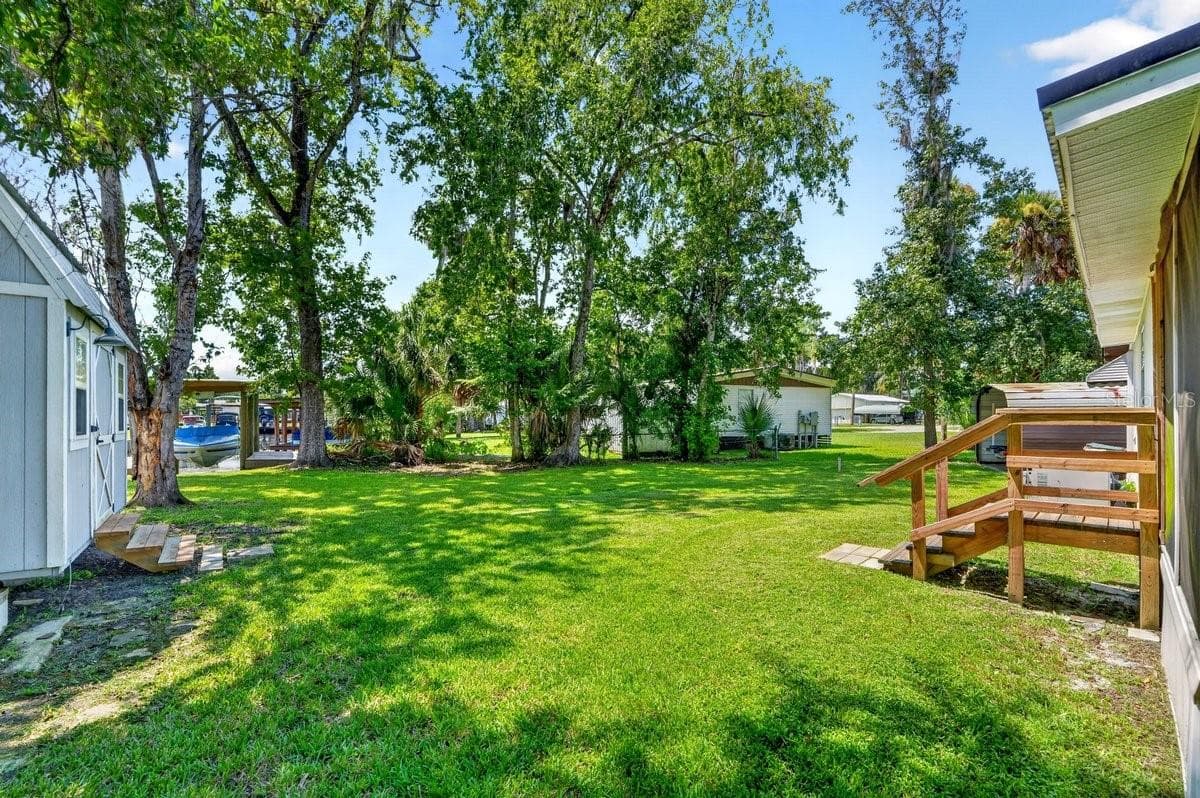 Mobile Home at 55707 JAMIE DR, ASTOR, photo 15 of 47